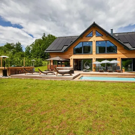 Welcoming With Amenities Трутнов